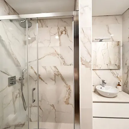 Nina Da Appartamento *